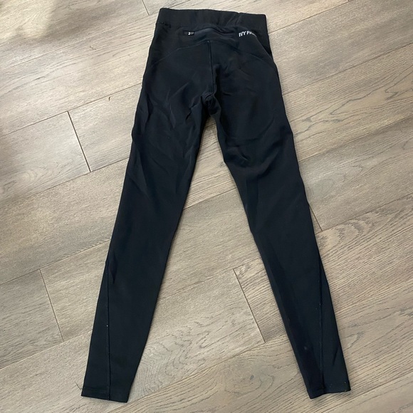 IVY PARK High Rise Sculpted Leggings - Picture 3 of 5